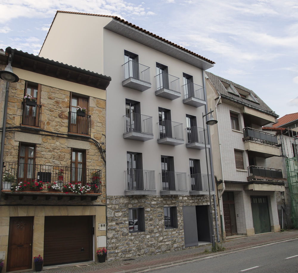 Promoción Zelai 4exclusivas viviendas con garaje y trastero, Alsasua